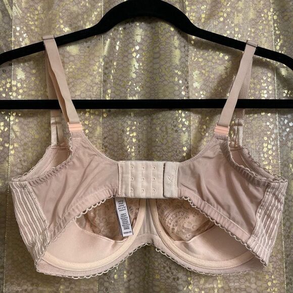 Victorias Secret Dream Angels Push Up Without Padding Pastel Pink Bra, 34DDD - Picture 2 of 7